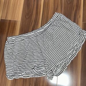 Medium American eagle striped ruffle stretchy pajama sleep shorts